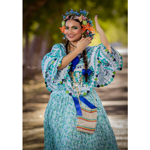 LA POLLERA PANAMEÑA, REFLEJO DE LA HERENCIA CULTURAL